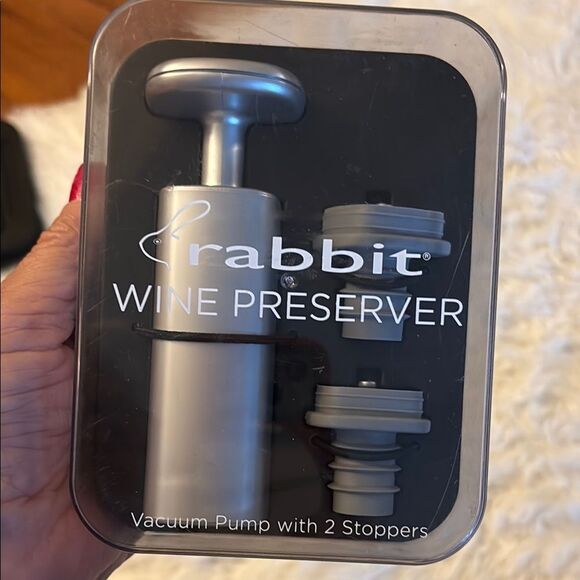 Rabbit Wine Preserver Bar Accessory Set - Picture 5 of 5